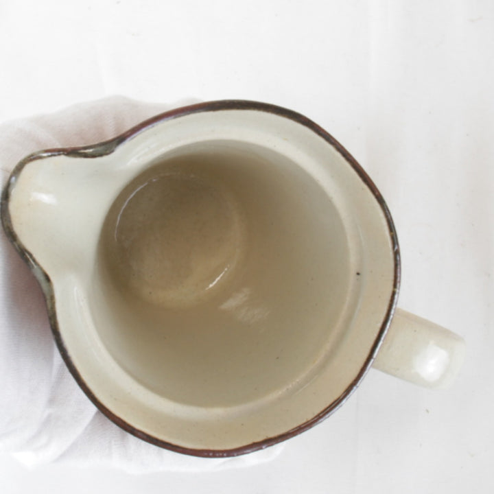 美品『USED』 
 
 十草模様 ティーポット 陶印あり 食器 
陶器 レッド