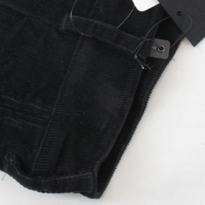 良品『USED』 
Munich ミューニック 
 タグ付き未使用 秋冬ショートパンツ Ｓサイズ パンツ 
コーデュロイ ブラック