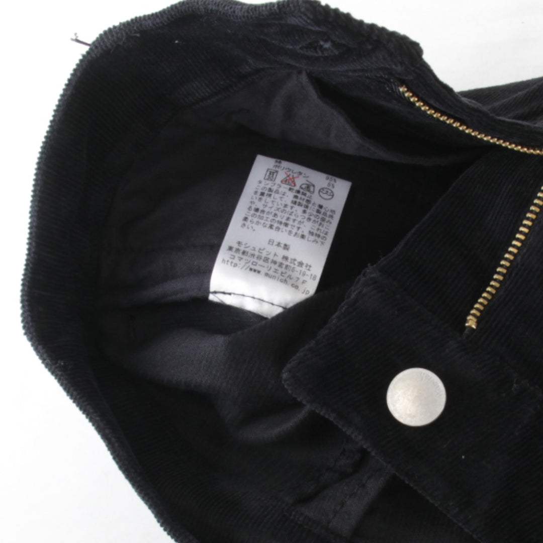 良品『USED』 
Munich ミューニック 
 タグ付き未使用 秋冬ショートパンツ Ｓサイズ パンツ 
コーデュロイ ブラック