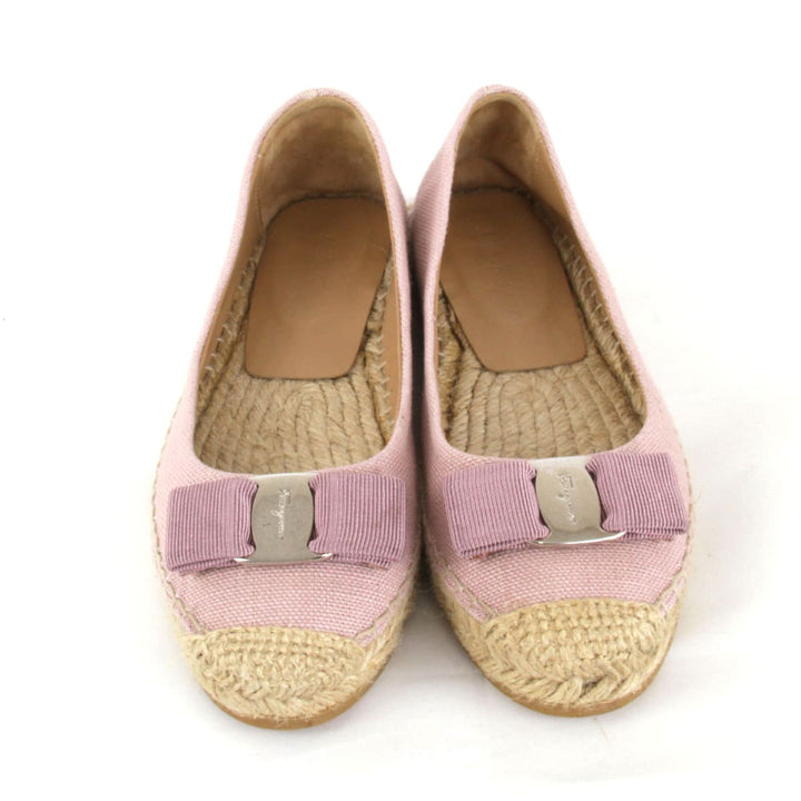 『USED』 
Salvatore Ferragamo フェラガモ 
 ヴァラエスパドリーユ フラットシューズ その他靴 
ジュート ベビーピンク