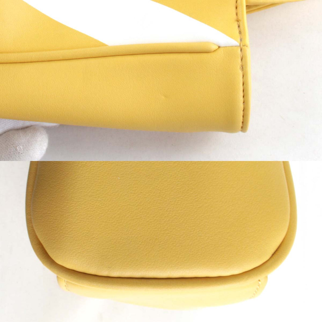 美品『USED』 
MARY QUANT マリークヮント 
 バイアスボーダー トートバッグ 
レザー イエロー