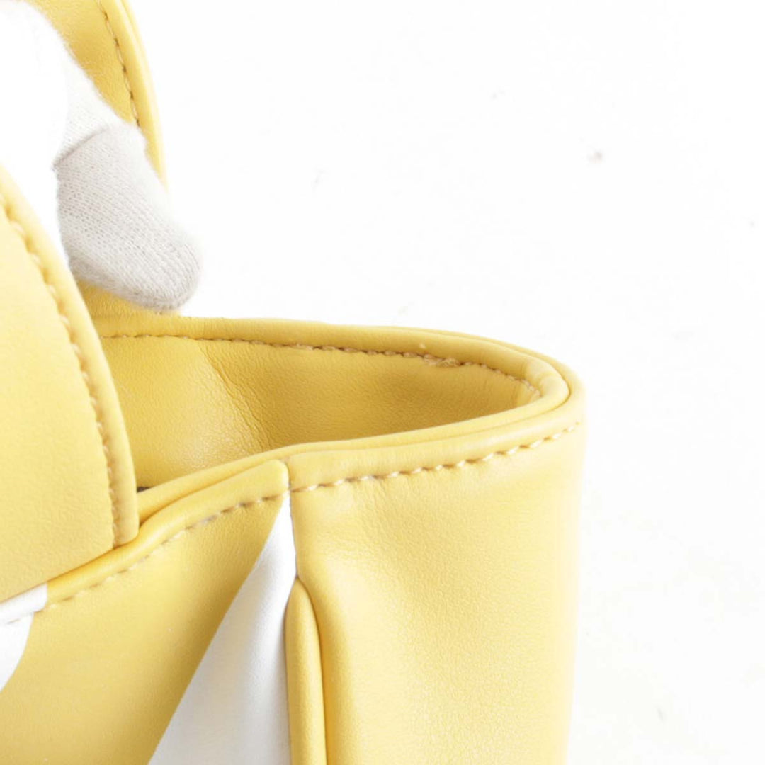 美品『USED』 
MARY QUANT マリークヮント 
 バイアスボーダー トートバッグ 
レザー イエロー