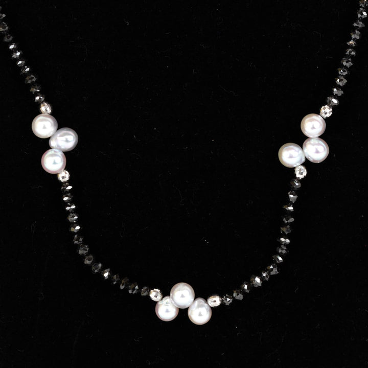 美品『USED』 K18WG/ブラックダイヤモンド /アコヤ真珠 
ネックレス
 8.2g