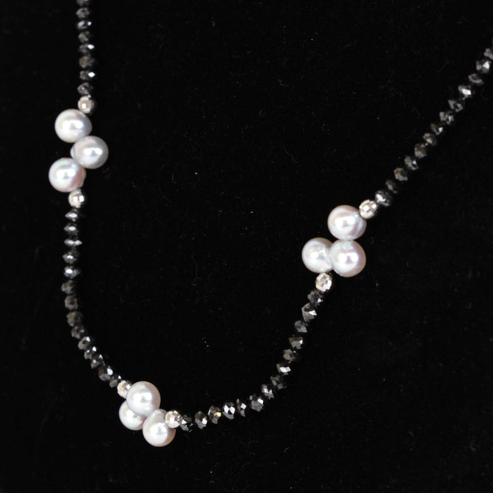 美品『USED』 K18WG/ブラックダイヤモンド /アコヤ真珠 
ネックレス
 8.2g