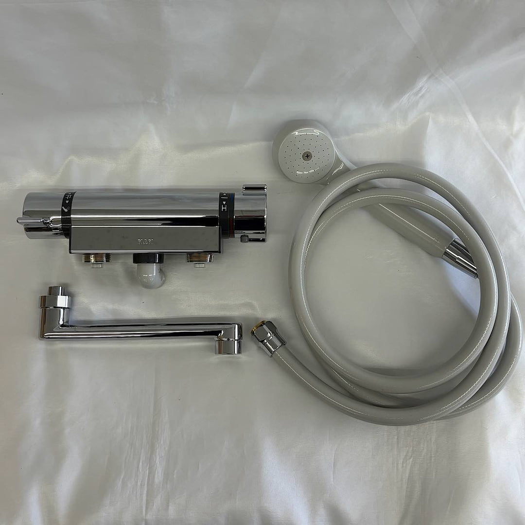 『USED』 
 
 KVK 壁付サーモ（シャワバス・寒・逆止）KF800WT サーモスタット式シャワー 混合水栓 寒冷地用 KF800WT インテリア 
胴/青銅/ステンレス鋼 画像にてご確認をお願いいたします。