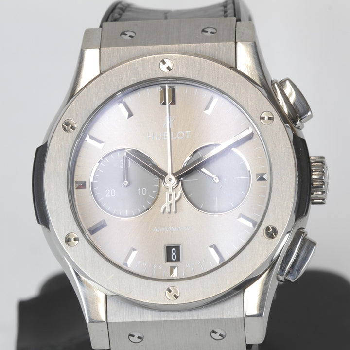 美品『USED』 
HUBLOT チタニウム レーシンググレー 箱/カード 541.NX.7070.LR 
腕時計
 自動巻き メンズ
