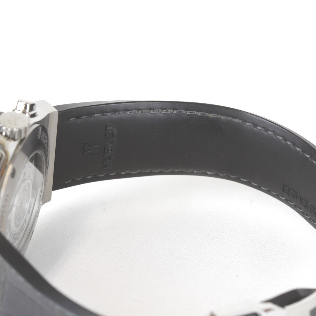 美品『USED』 
HUBLOT チタニウム レーシンググレー 箱/カード 541.NX.7070.LR 
腕時計
 自動巻き メンズ