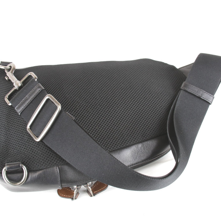良品『USED』 
COACH コーチ 
 K1661-F56877 ボディバッグ 
レザー ブラック