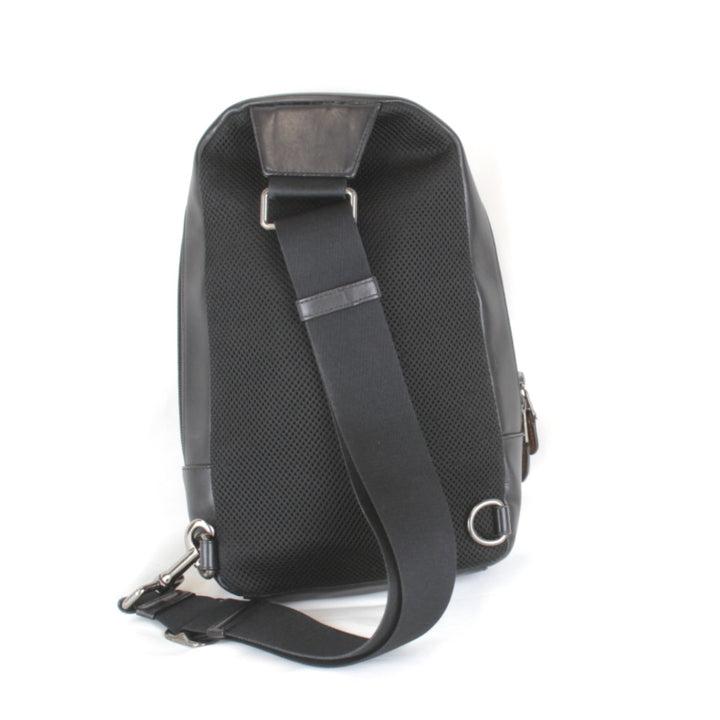 良品『USED』 
COACH コーチ 
 K1661-F56877 ボディバッグ 
レザー ブラック