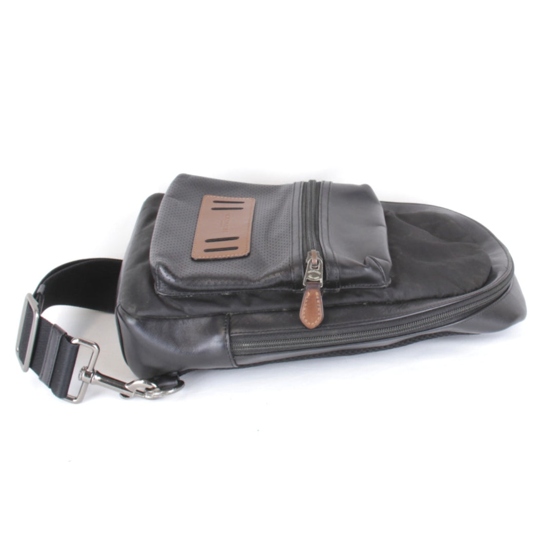 良品『USED』 
COACH コーチ 
 K1661-F56877 ボディバッグ 
レザー ブラック
