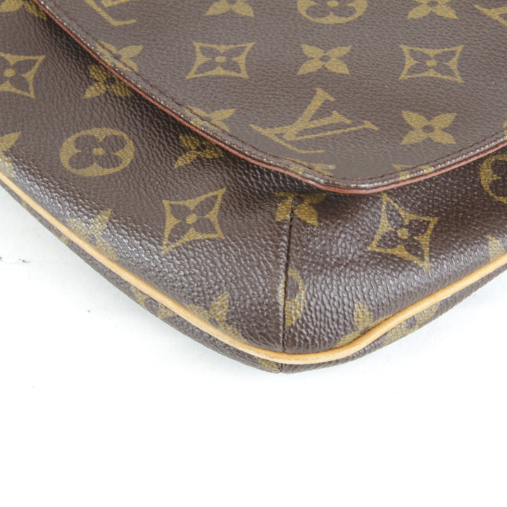 良品『USED』 
LOUIS VUITTON ルイ・ヴィトン 
 ミュゼットタンゴ M51388 ショルダーバッグ 
モノグラムキャンバス モノグラム