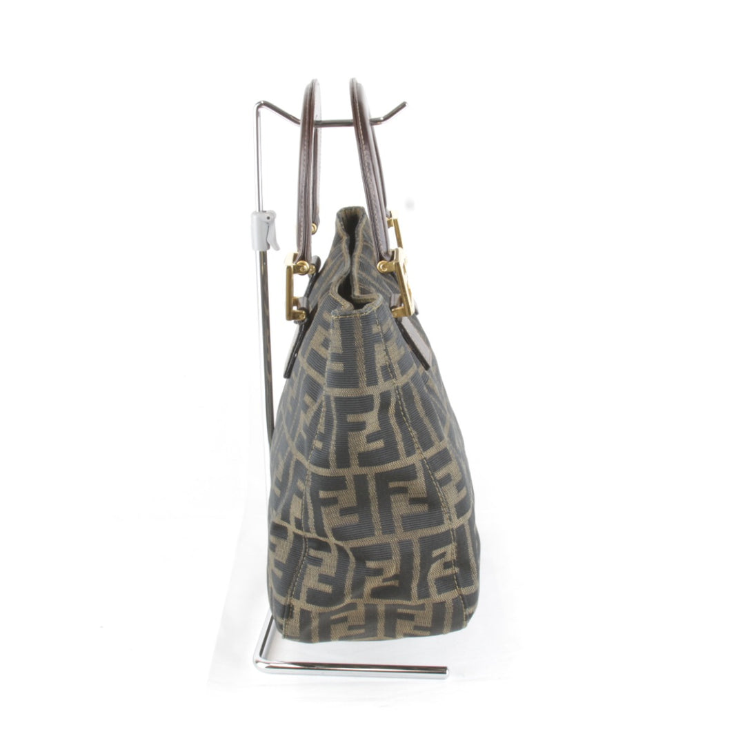 良品『USED』 
FENDI フェンディ 
 ハンドバッグ 
キャンバス カーキ