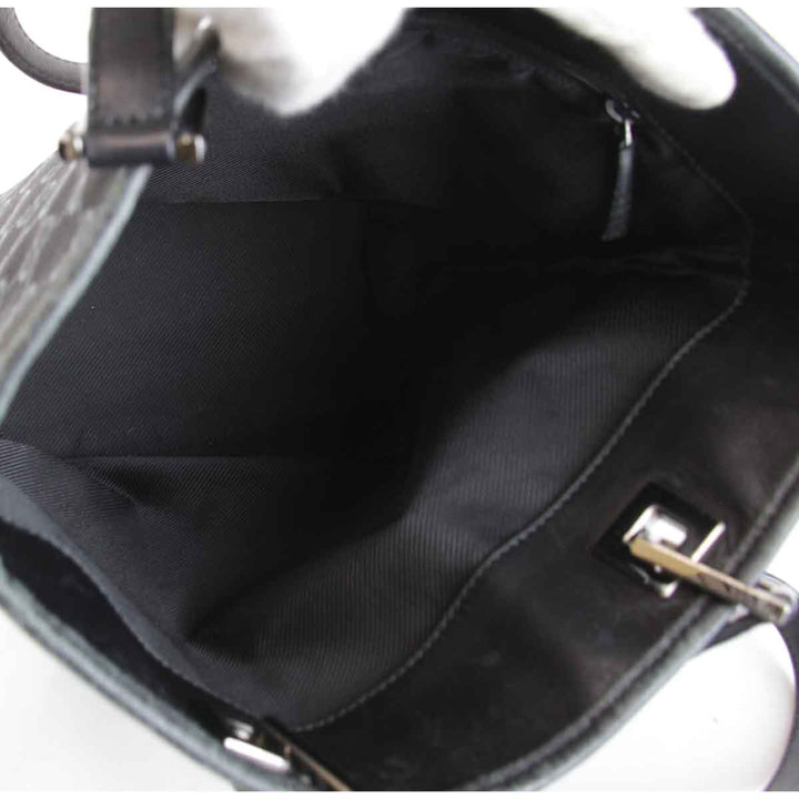 『USED』 
GUCCI グッチ 
 31244 002058 トートバッグ 
GGキャンバス ブラック