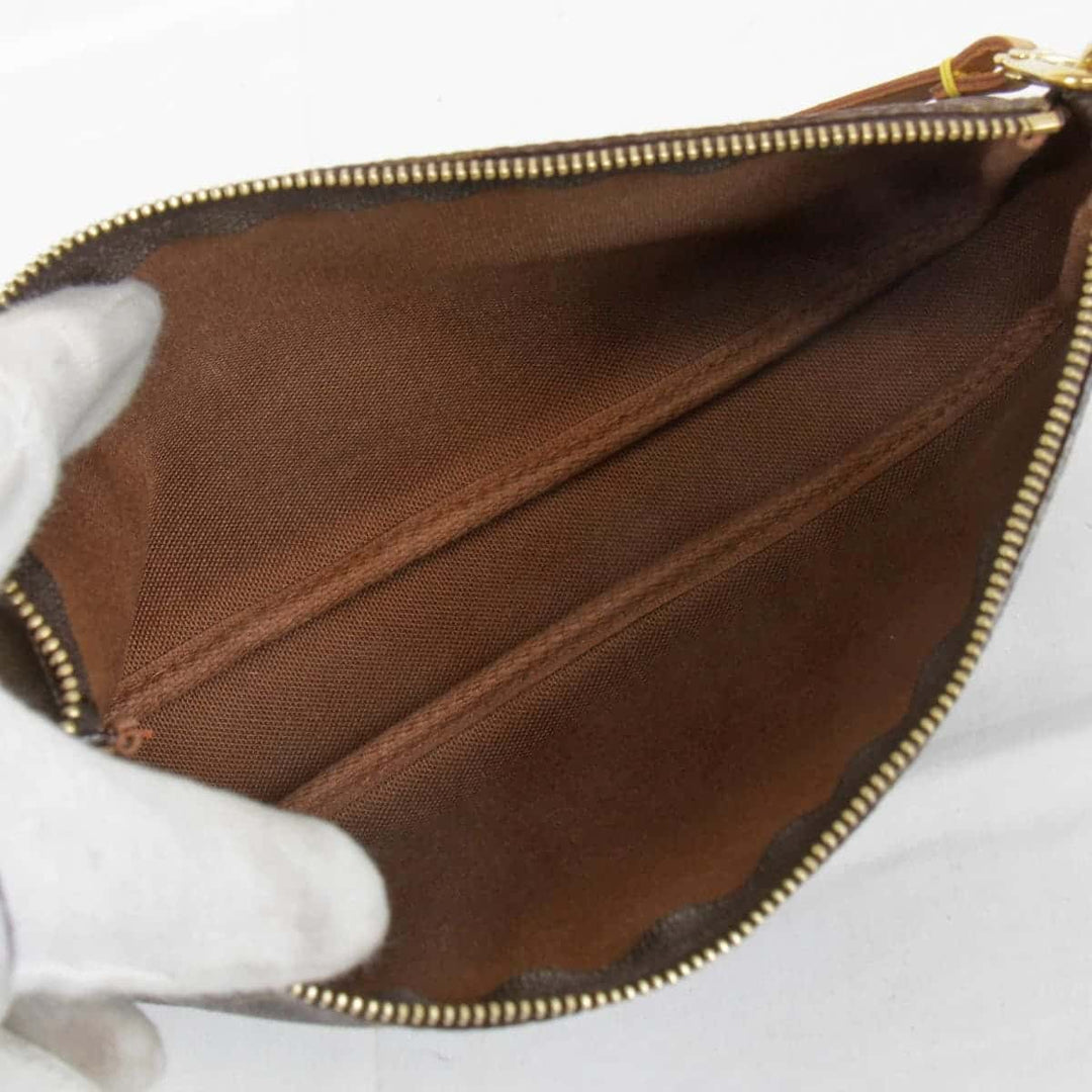 美品『USED』 
LOUIS VUITTON ルイ・ヴィトン 
 ポシェットアクセソワール M51980 アクセサリーポーチ 
モノグラムキャンバス モノグラム