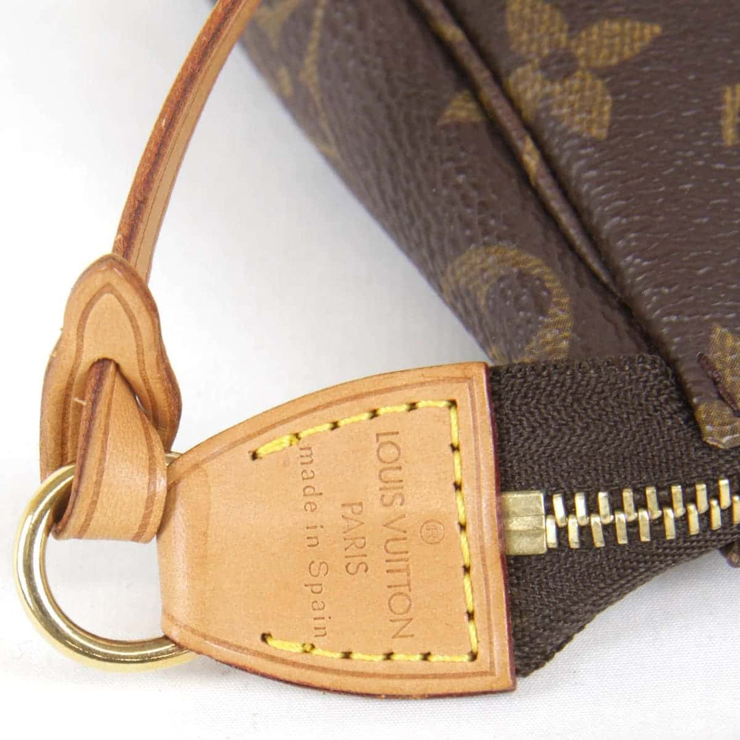 美品『USED』 
LOUIS VUITTON ルイ・ヴィトン 
 ポシェットアクセソワール M51980 アクセサリーポーチ 
モノグラムキャンバス モノグラム