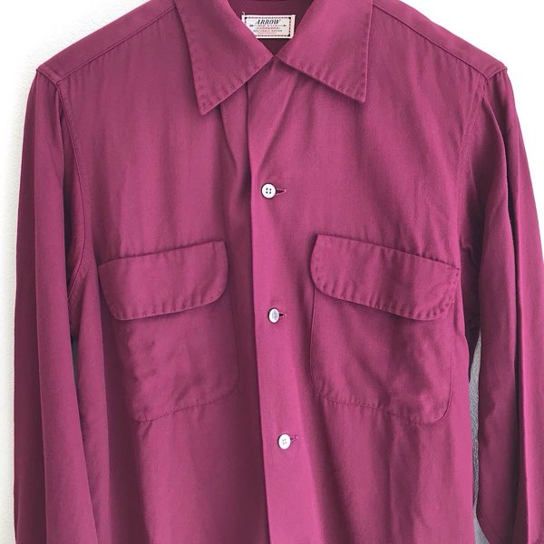 『USED』 
ARROW アロー 
 古着 ヴィンテージ オープンカラーシャツ 長袖シャツ 
 レッド系