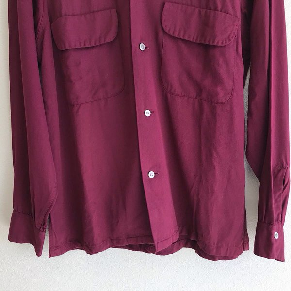 『USED』 
ARROW アロー 
 古着 ヴィンテージ オープンカラーシャツ 長袖シャツ 
 レッド系