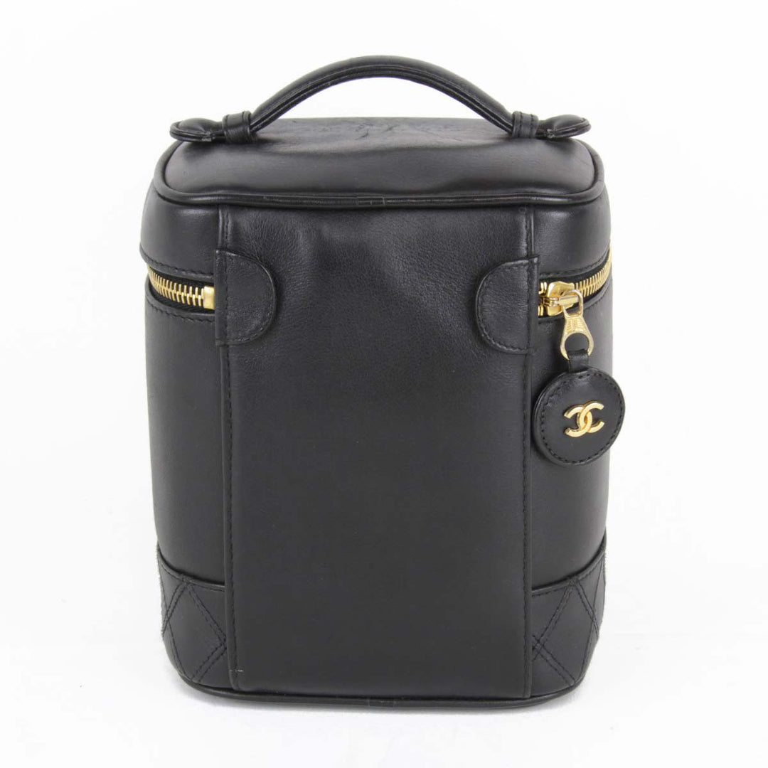 良品『USED』 
CHANEL シャネル 
 バニティバッグ 
レザー ブラック