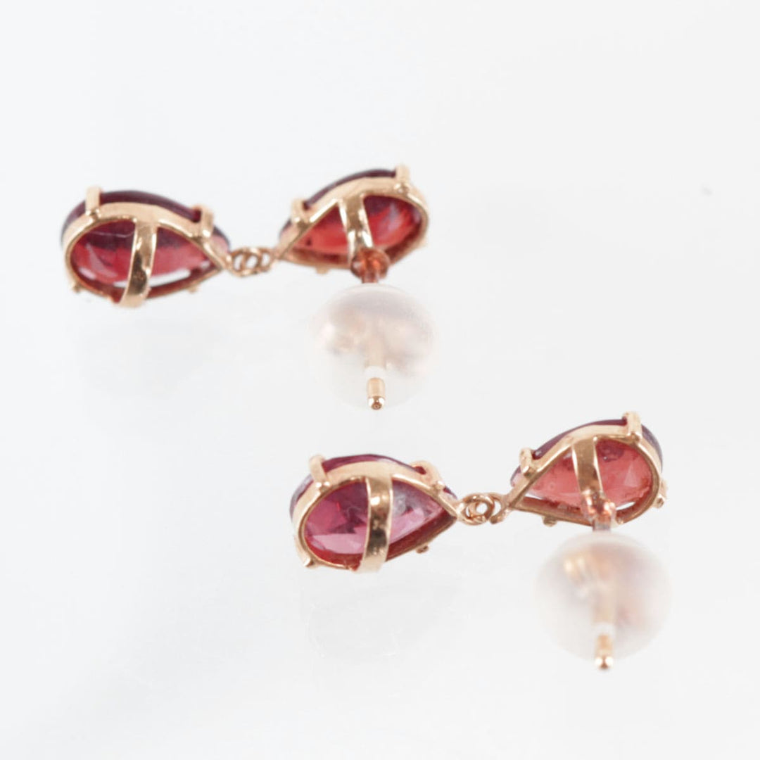 美品『USED』 K18 
 赤石ぶら下がり ピアス
 1.3g