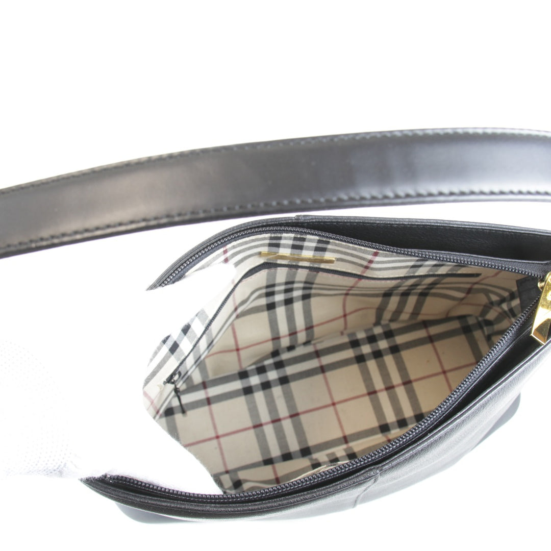 美品『USED』 
BURBERRY LONDON バーバリーロンドン 
 ショルダーバッグ 
レザー ブラック