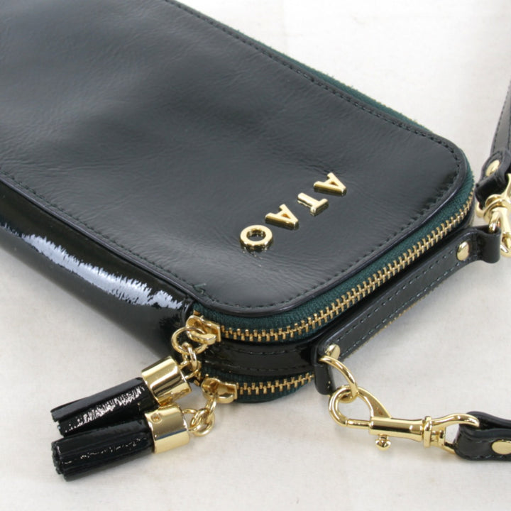良品『USED』 
 
 ATAO アミュレット スマホショルダー お財布ポシェット 撥水 ミニバッグ 財布 ショルダーバッグ 
エナメル グリーン