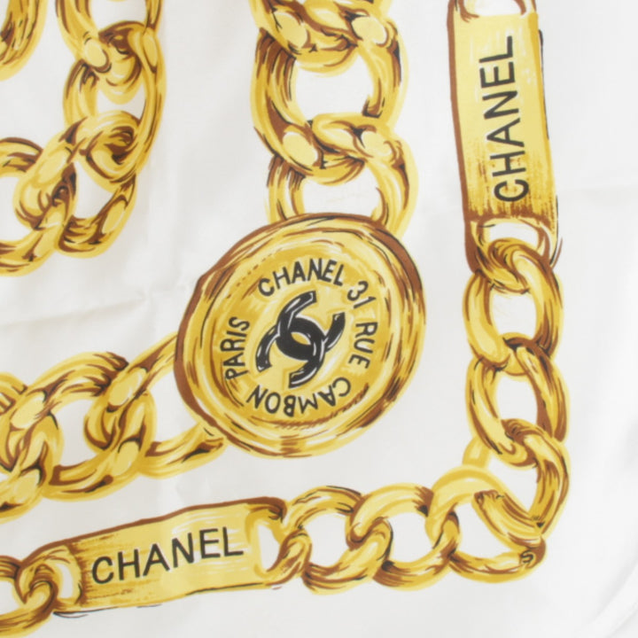 良品『USED』 
CHANEL シャネル 
 チェーン柄　タグなし スカーフ 
 ホワイト×ゴールド ゴージャス感 きれいな白色