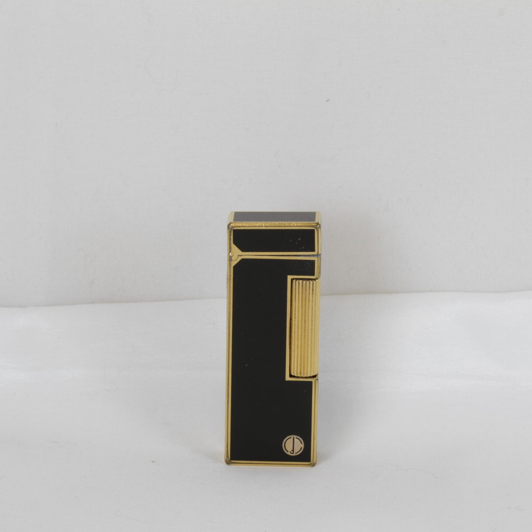 ジャンク『動作未確認』 
Dunhill ダンヒル 
 ライター 
 ブラック