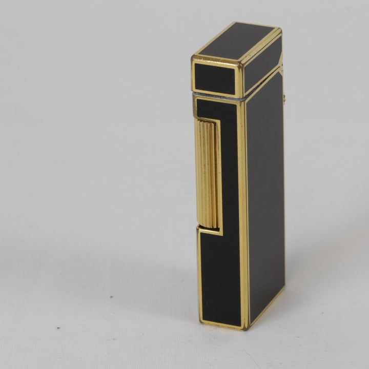 ジャンク『動作未確認』 
Dunhill ダンヒル 
 ライター 
 ブラック