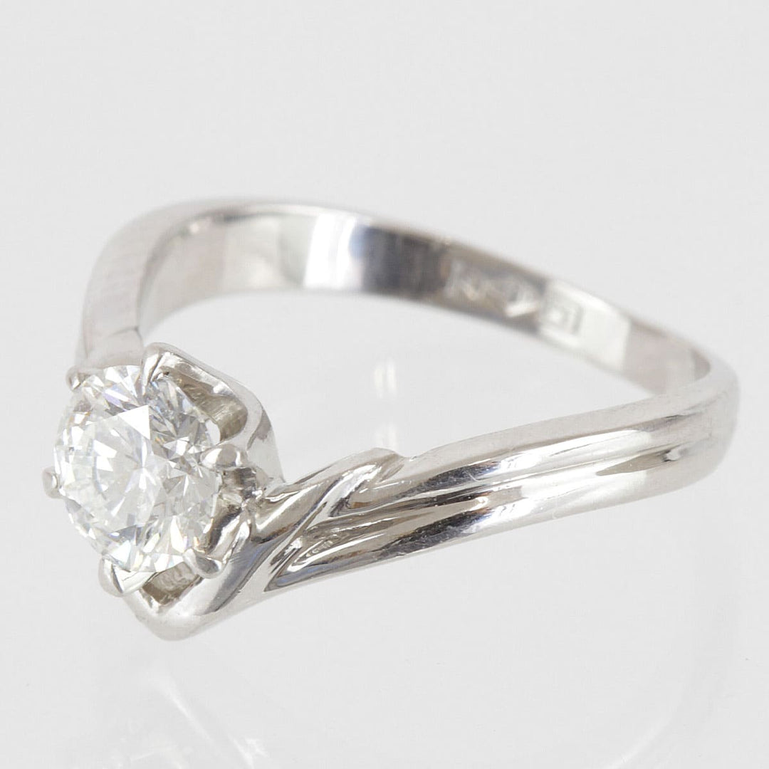 美品『USED』 Pt900 
リング・指輪
 ダイヤモンド 0.595 3.7g