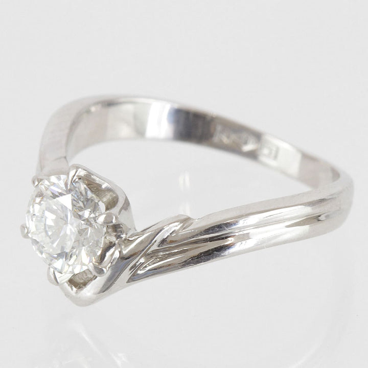 美品『USED』 Pt900 
リング・指輪
 ダイヤモンド 0.595 3.7g