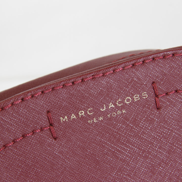 美品『USED』 
MARC JACOBS マークジェイコブス 
 ショルダーバッグ 
 ワインレッド