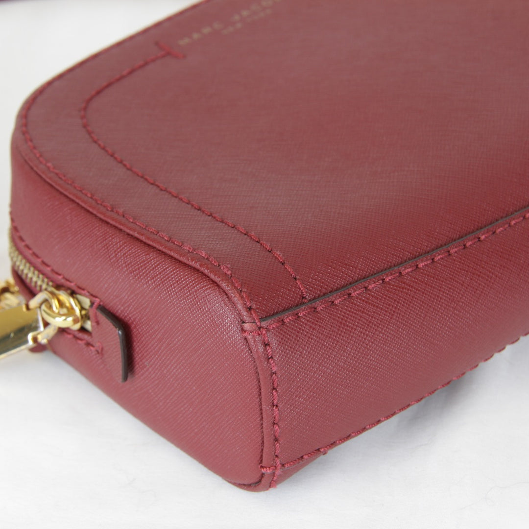 美品『USED』 
MARC JACOBS マークジェイコブス 
 ショルダーバッグ 
 ワインレッド