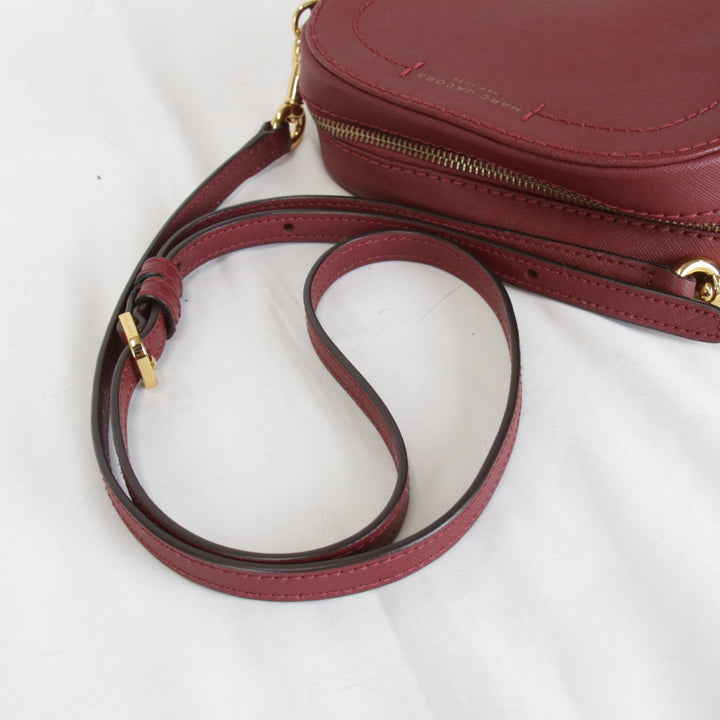 美品『USED』 
MARC JACOBS マークジェイコブス 
 ショルダーバッグ 
 ワインレッド