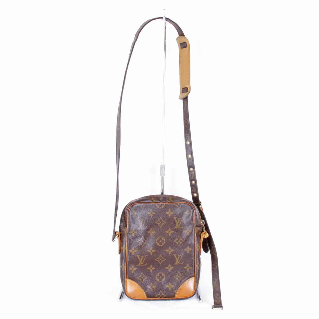 ジャンク『難あり』 
LOUIS VUITTON ルイ・ヴィトン 
 アマゾン M45236 ショルダーバッグ 
モノグラムキャンバス モノグラム