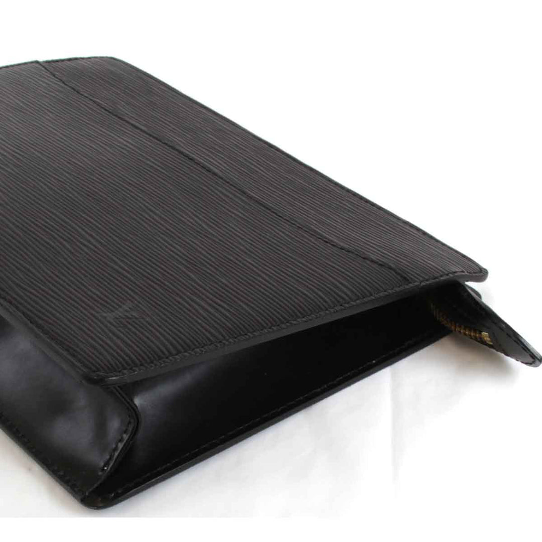 『USED』 
LOUIS VUITTON ルイ・ヴィトン 
 M52522 セカンドバッグ 
エピレザー ブラック
