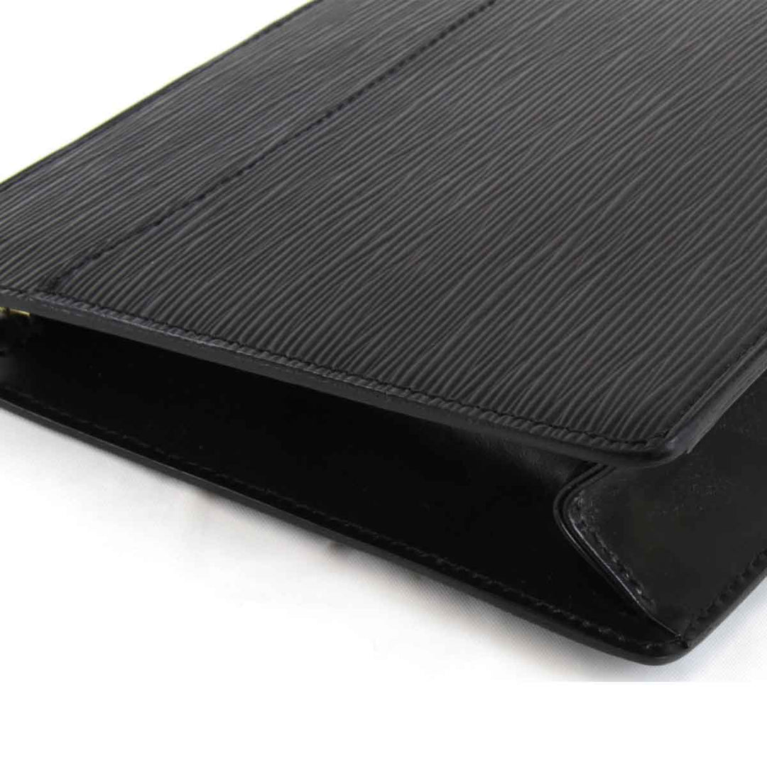 『USED』 
LOUIS VUITTON ルイ・ヴィトン 
 M52522 セカンドバッグ 
エピレザー ブラック