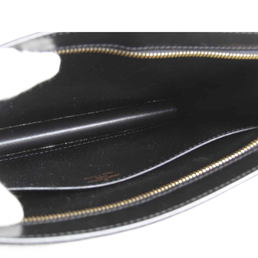 『USED』 
LOUIS VUITTON ルイ・ヴィトン 
 M52522 セカンドバッグ 
エピレザー ブラック