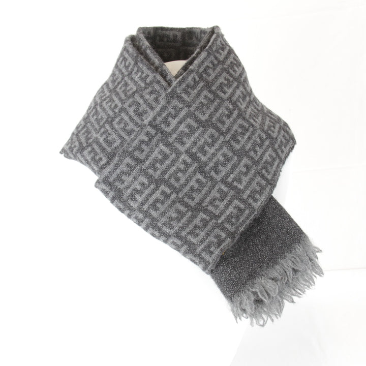 良品『USED』 
FENDI フェンディ 
 マフラー 
ウール グレー