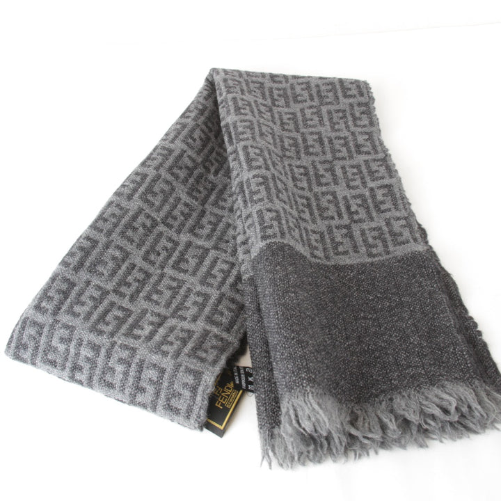 良品『USED』 
FENDI フェンディ 
 マフラー 
ウール グレー