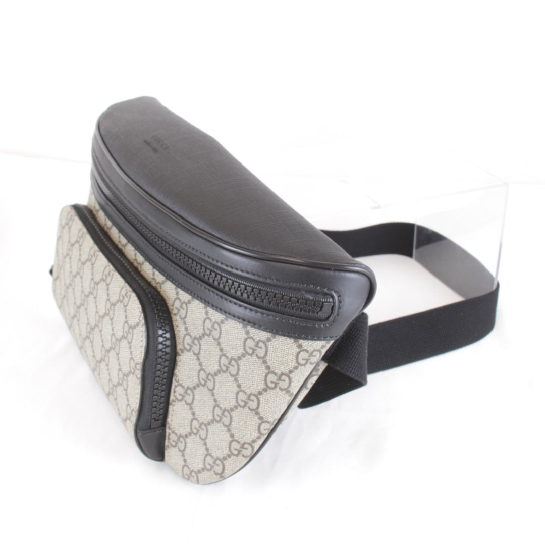 美品『USED』 
GUCCI グッチ 
 袋有 779843・493075 ボディバッグ 
GGスプリームキャンバス グレー