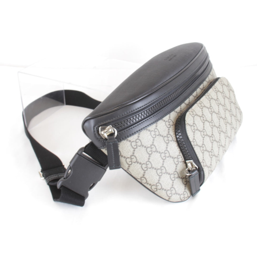 美品『USED』 
GUCCI グッチ 
 袋有 779843・493075 ボディバッグ 
GGスプリームキャンバス グレー