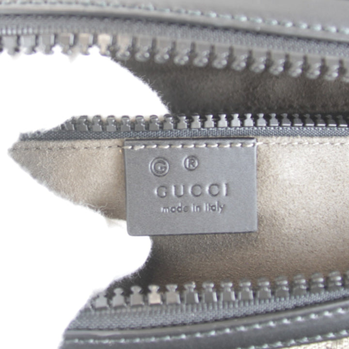 美品『USED』 
GUCCI グッチ 
 袋有 779843・493075 ボディバッグ 
GGスプリームキャンバス グレー