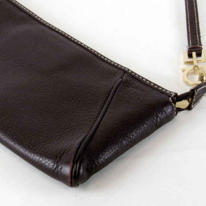 【価格改定】良品『USED』 
Salvatore Ferragamo フェラガモ 
 ショルダーバッグ 
レザー ブラウン