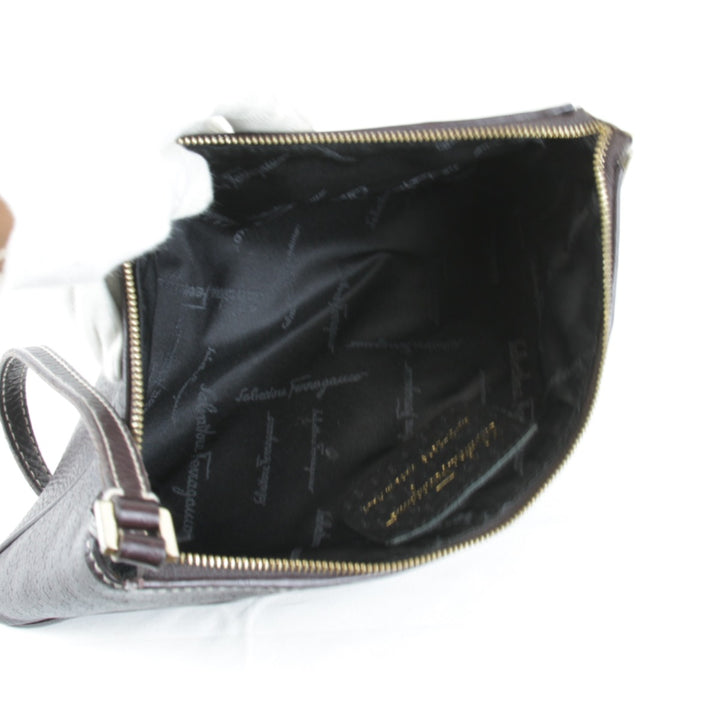 【価格改定】良品『USED』 
Salvatore Ferragamo フェラガモ 
 ショルダーバッグ 
レザー ブラウン