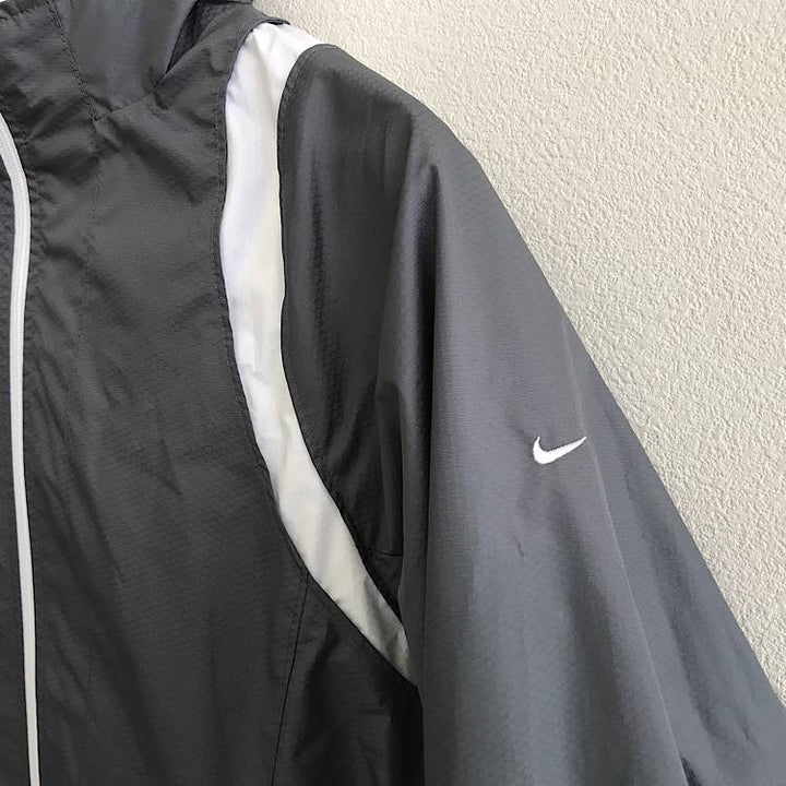 『美品』 
NIKE ナイキ 
 CLIMA-FIT ナイロンジャケット CA05553 RN#56323 その他アウター 
ポリエステル/ナイロン グレー系