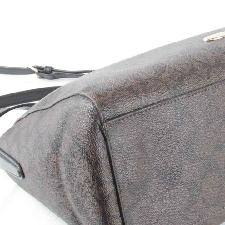 良品『USED』 
COACH コーチ 
 シグネチャー 2way(ベルト穴開け)  F34899 ショルダーバッグ 
PVCコーティングキャンバス ブラウン