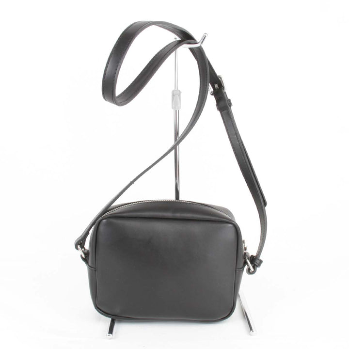 美品『USED』 
 
 ショルダーバッグ 
ポリウレタン ブラック
