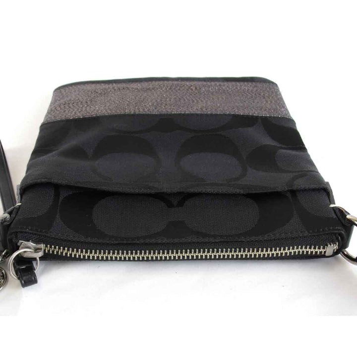 『USED』 
COACH コーチ 
 F06M-10129 ショルダーバッグ 
キャンバス ブラック