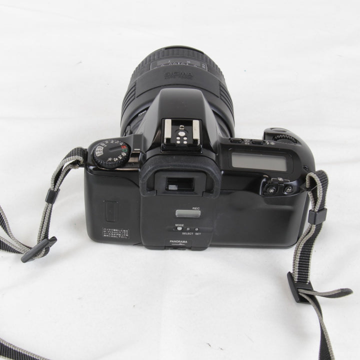 動作未確認『ジャンク』 
canon キャノン 
 EOS Kiss フィルムカメラ 
 ブラック