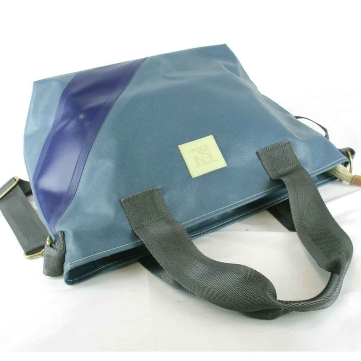 美品『USED』 
 
 TENT KEVIN 2way ショルダーバッグ 
レザー/ナイロン ブルー系